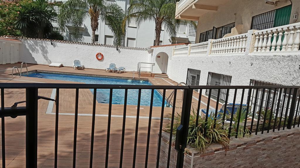 Apartment Club San Antonio ตอร์เรโมลิโนส ภายนอก รูปภาพ